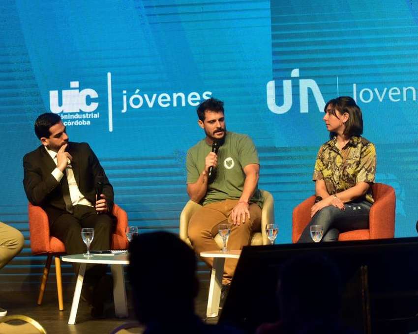 Conferencia Jóvenes Industriales: «Reconvertirse, de las ideas a la acción»