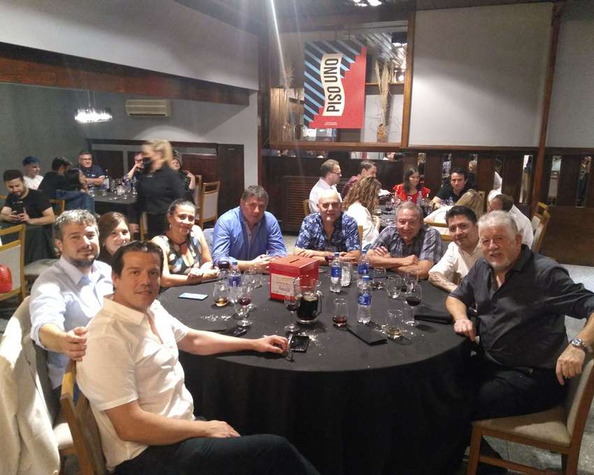 Y un día Volvió: Cena de Camaradería Gráfica en Río Cuarto