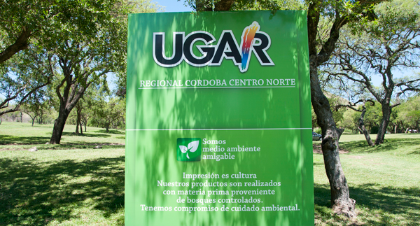 Gran almuerzo de camaradería
